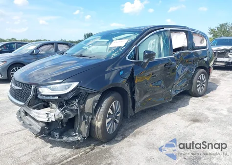 2024 Chrysler Pacifica Hybrid Select from USA, damaged, VIN 2C4RC1S70RR103145